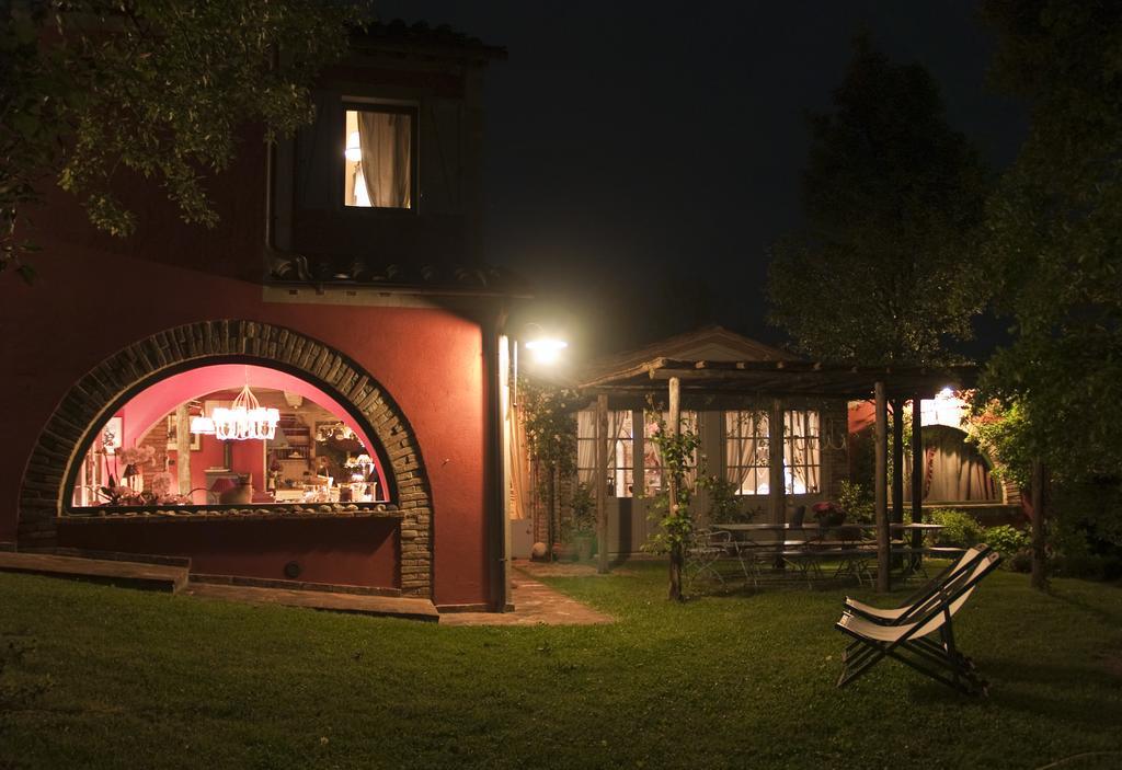 Il Vecchio Milipano Pensionat Montepulciano Stazione Exteriör bild